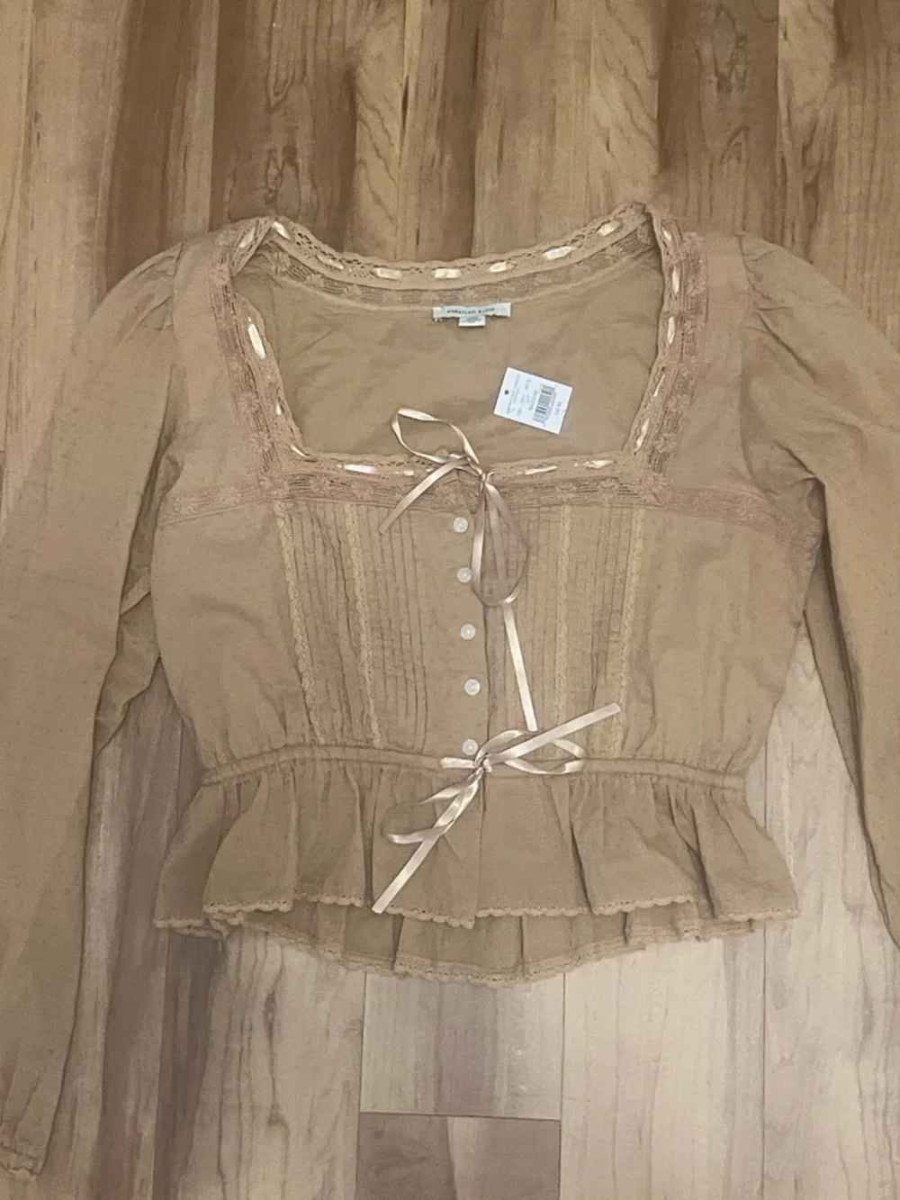 American Eagle Boho Peasant Top Medium NWT Lace Trim Prairie Cottagecore - Picture 4 of 7